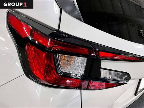 Certified 2025 Subaru Crosstrek 2.0i Premium image 28