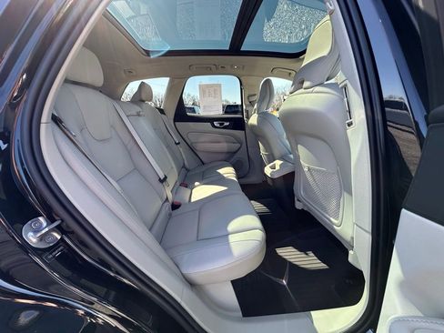Used 2023 Volvo XC60 B5 Plus w/ Protection Package Premier image 19