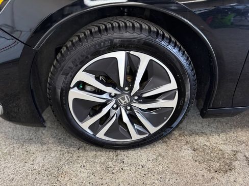 Used 2019 Honda Accord EX image 29