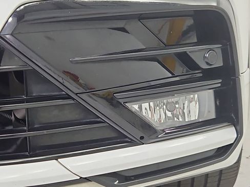 Certified 2021 Volkswagen Tiguan SE R-Line AWD/4WD image 10