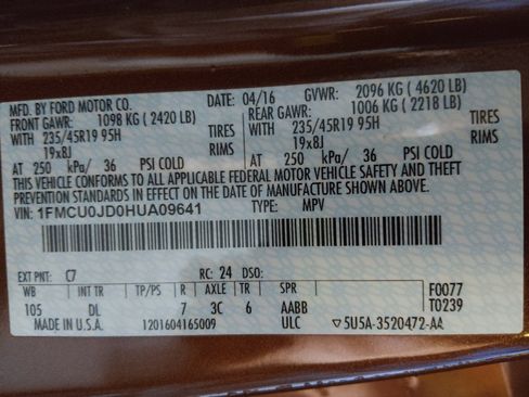 Used 2017 Ford Escape Titanium FWD image 33