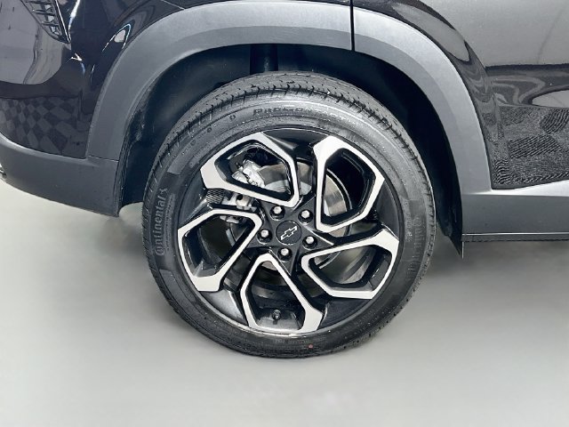Used 2024 Chevrolet Trax RS w/ Driver Confidence Package FWD image 35