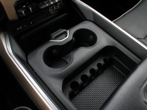 Used 2019 RAM 1500 Laramie image 26