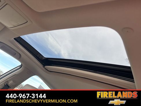 Used 2018 Honda Accord Touring image 3