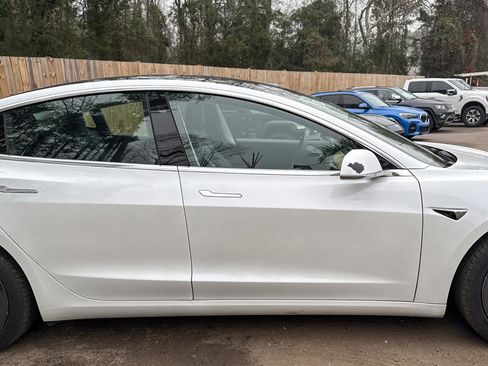 Used 2020 Tesla Model 3 Long Range image 18