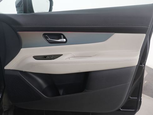 Used 2025 Nissan Murano SL image 9