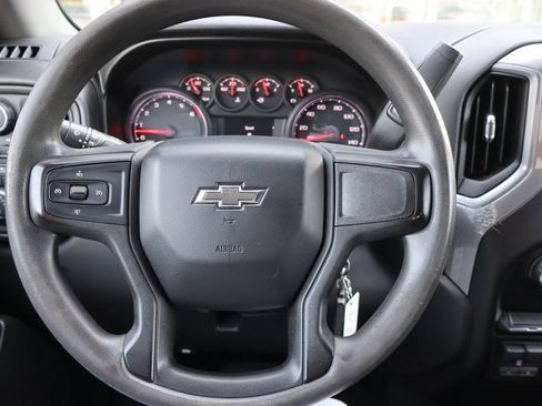 Used 2019 Chevrolet Silverado 1500 Custom Trail Boss w/ Custom Convenience Package AWD/4WD image 6