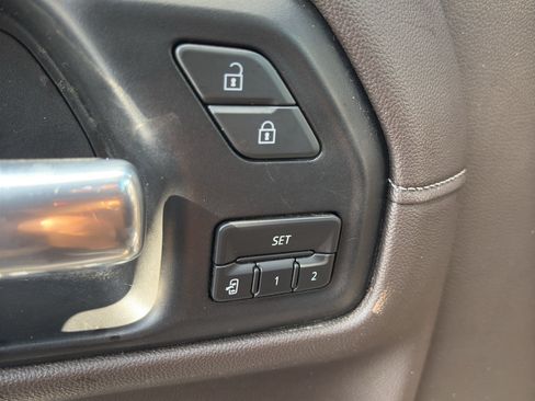 Used 2021 GMC Sierra 1500 SLT w/ SLT Premium Plus Package AWD/4WD image 28