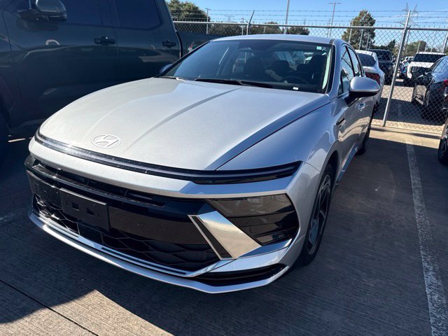 Used 2026 Hyundai Sonata SEL FWD image 1
