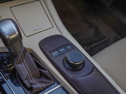 Used 2018 Lexus ES 350 image 22