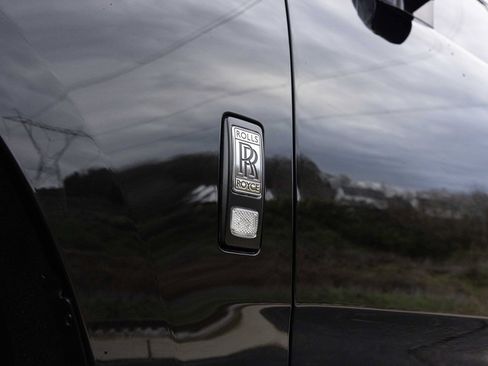 Certified 2019 Rolls-Royce Cullinan image 21