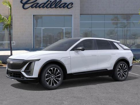 New 2026 Cadillac Lyriq Sport RWD image 26