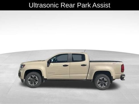 Used 2022 Chevrolet Colorado Z71 AWD/4WD image 5