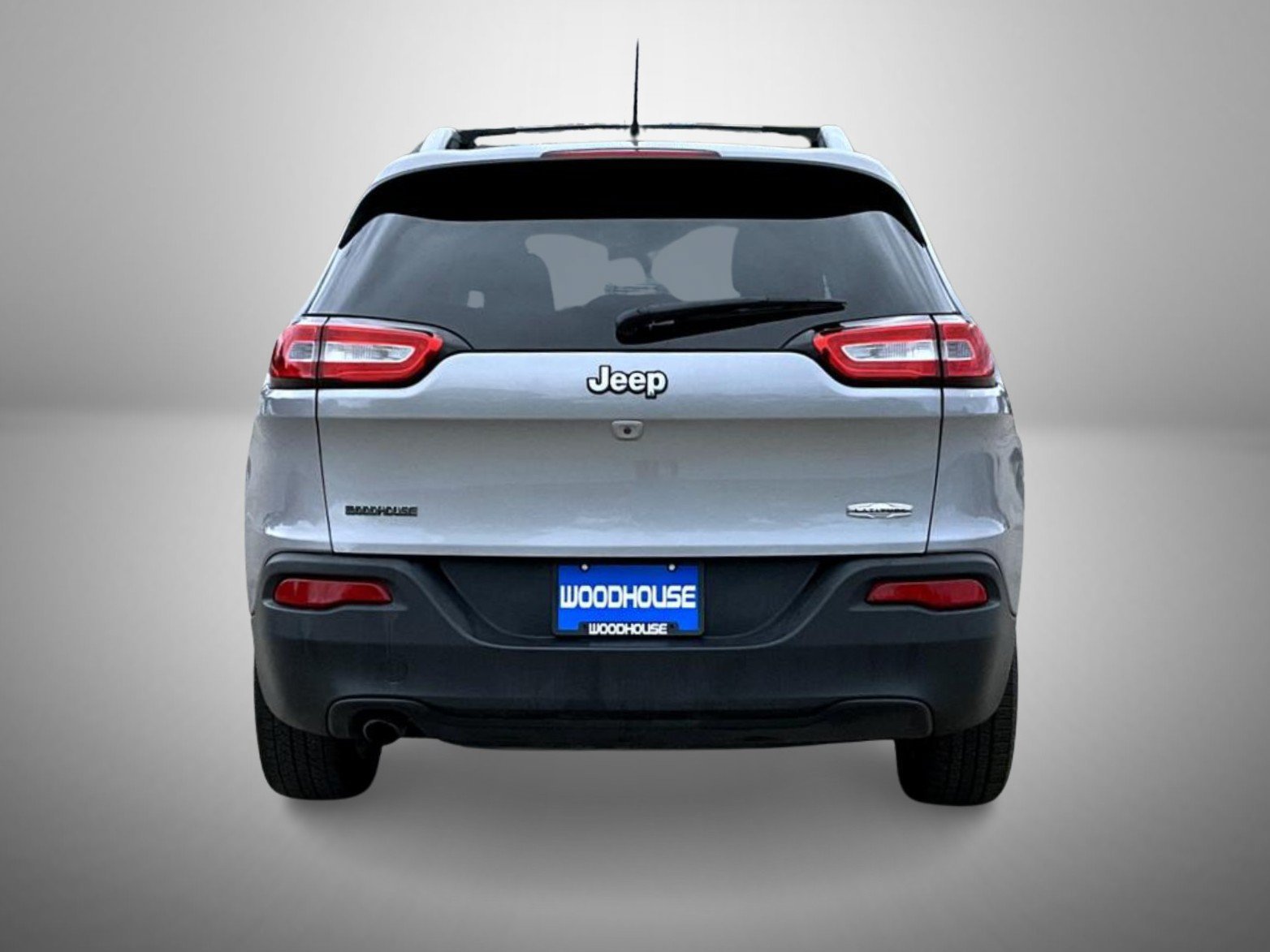 Used 2016 Jeep Cherokee Latitude w/ Cold Weather Group FWD image 6
