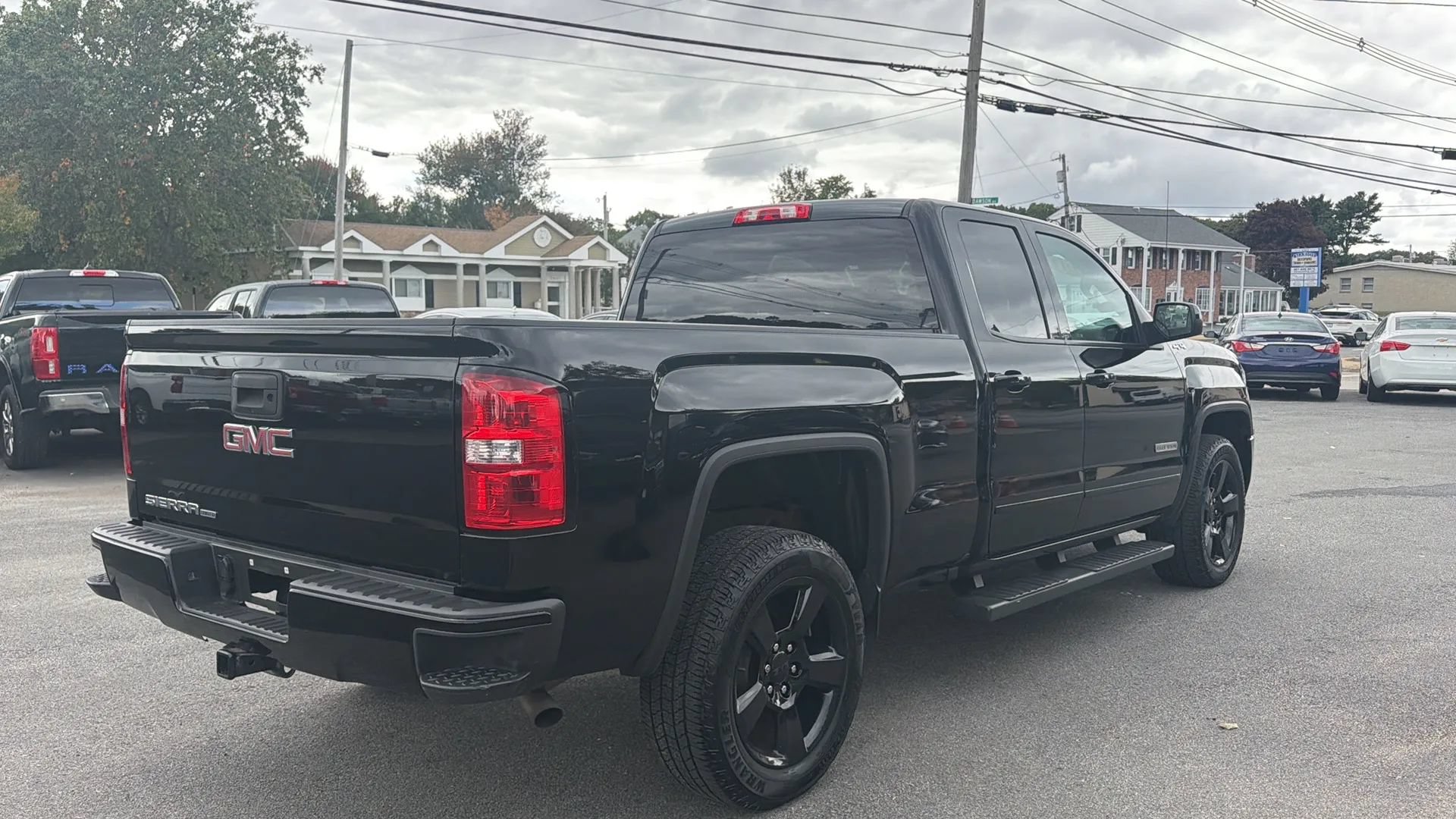 Used 2019 GMC Sierra 1500 Limited w/ Elevation Edition AWD/4WD image 7