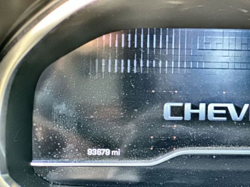 Used 2022 Chevrolet Tahoe LT w/ Luxury Package RWD image 4