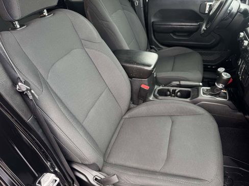 Used 2020 Jeep Wrangler Unlimited Sport S image 28