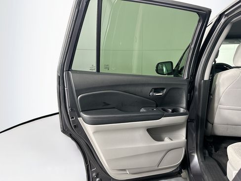Used 2018 Honda Pilot EX image 24