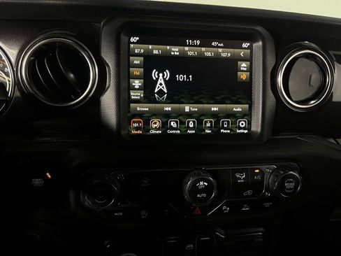 Used 2021 Jeep Wrangler Unlimited Sahara image 19