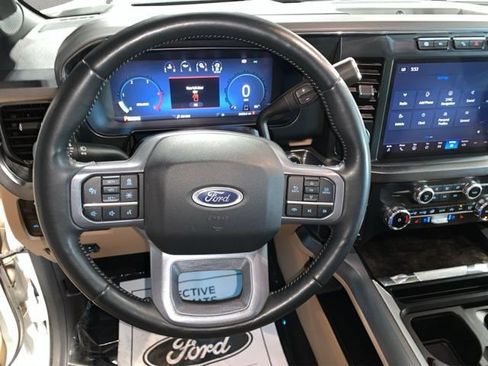 Used 2023 Ford F250 Lariat w/ Lariat Ultimate Package AWD/4WD image 11