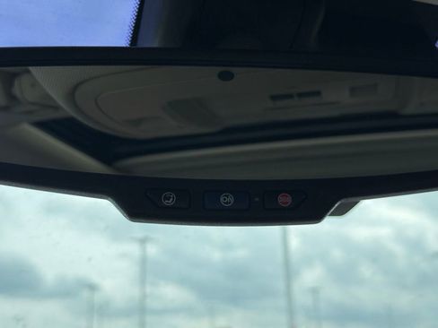 Used 2018 Chevrolet Silverado 1500 High Country image 26