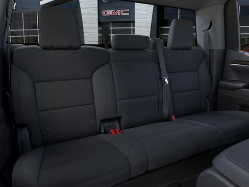 New 2026 GMC Sierra 1500 SLE image 17