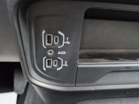 Used 2024 RAM 2500 Big Horn w/ Bed Utility Group image 23