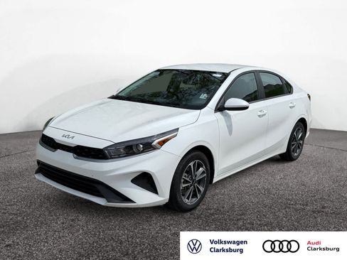Used 2024 Kia Forte LXS FWD image 1