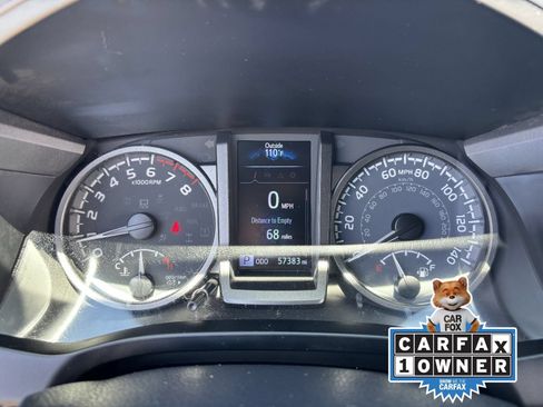 Used 2022 Toyota Tacoma TRD Off-Road AWD/4WD image 30