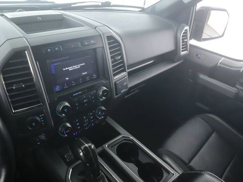 Used 2019 Ford F150 Raptor w/ Equipment Group 802A Luxury AWD/4WD image 28