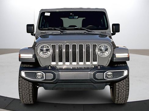 Certified 2018 Jeep Wrangler Unlimited Sahara image 3