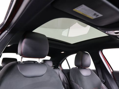 Used 2021 Mercedes-Benz A 220 A 220 4MATIC image 40