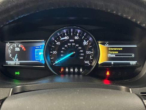 Used 2018 Ford Explorer XLT w/ Equipment Group 201A AWD/4WD image 26
