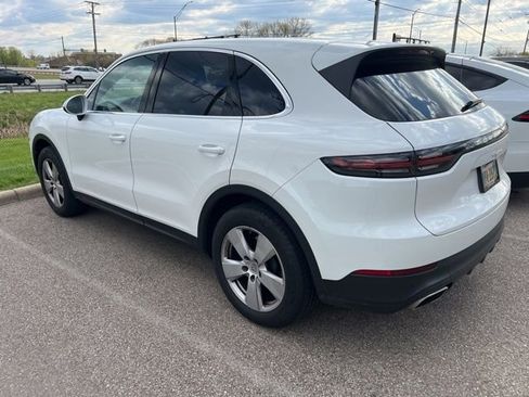 Used 2021 Porsche Cayenne image 3
