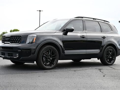 Used 2025 Kia Telluride SX X-Line AWD/4WD image 3