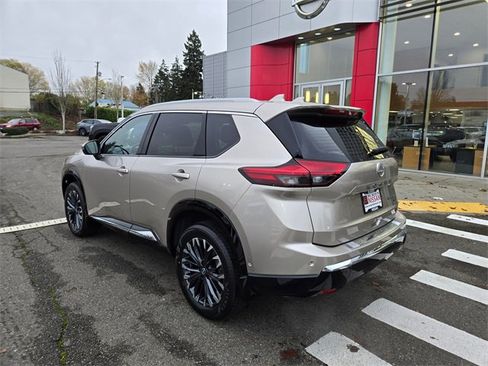 New 2026 Nissan Rogue Platinum image 8