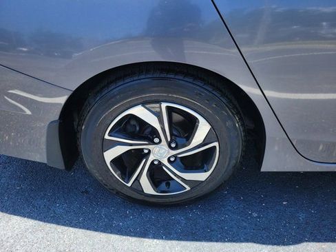 Used 2017 Hyundai Accent SE FWD image 7