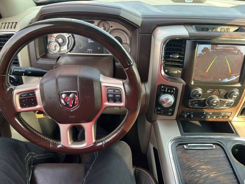 Used 2018 RAM 1500 Laramie Longhorn AWD/4WD image 12