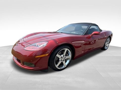 Used 2008 Chevrolet Corvette Convertible w/ Preferred Equipment Group RWD image 3