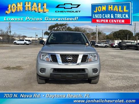 Used 2018 Nissan Frontier SV image 15