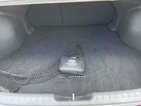 Certified 2025 Hyundai Elantra SEL FWD image 27