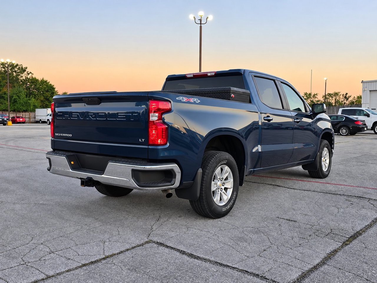 Used 2021 Chevrolet Silverado 1500 LT w/ Bed Protection Package AWD/4WD image 6