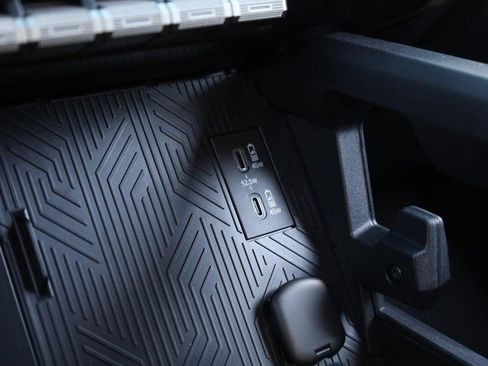 New 2025 Toyota Tacoma TRD Off-Road image 13