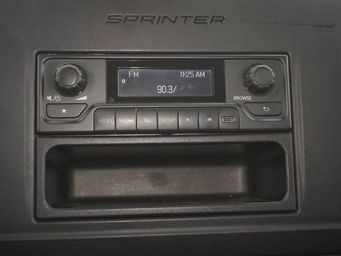 Used 2020 Mercedes-Benz Sprinter 1500 image 14