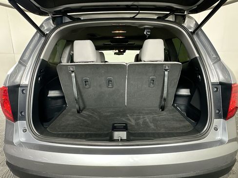 Used 2017 Honda Pilot Touring image 31