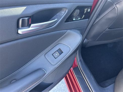 Used 2019 Toyota Avalon XLE image 21