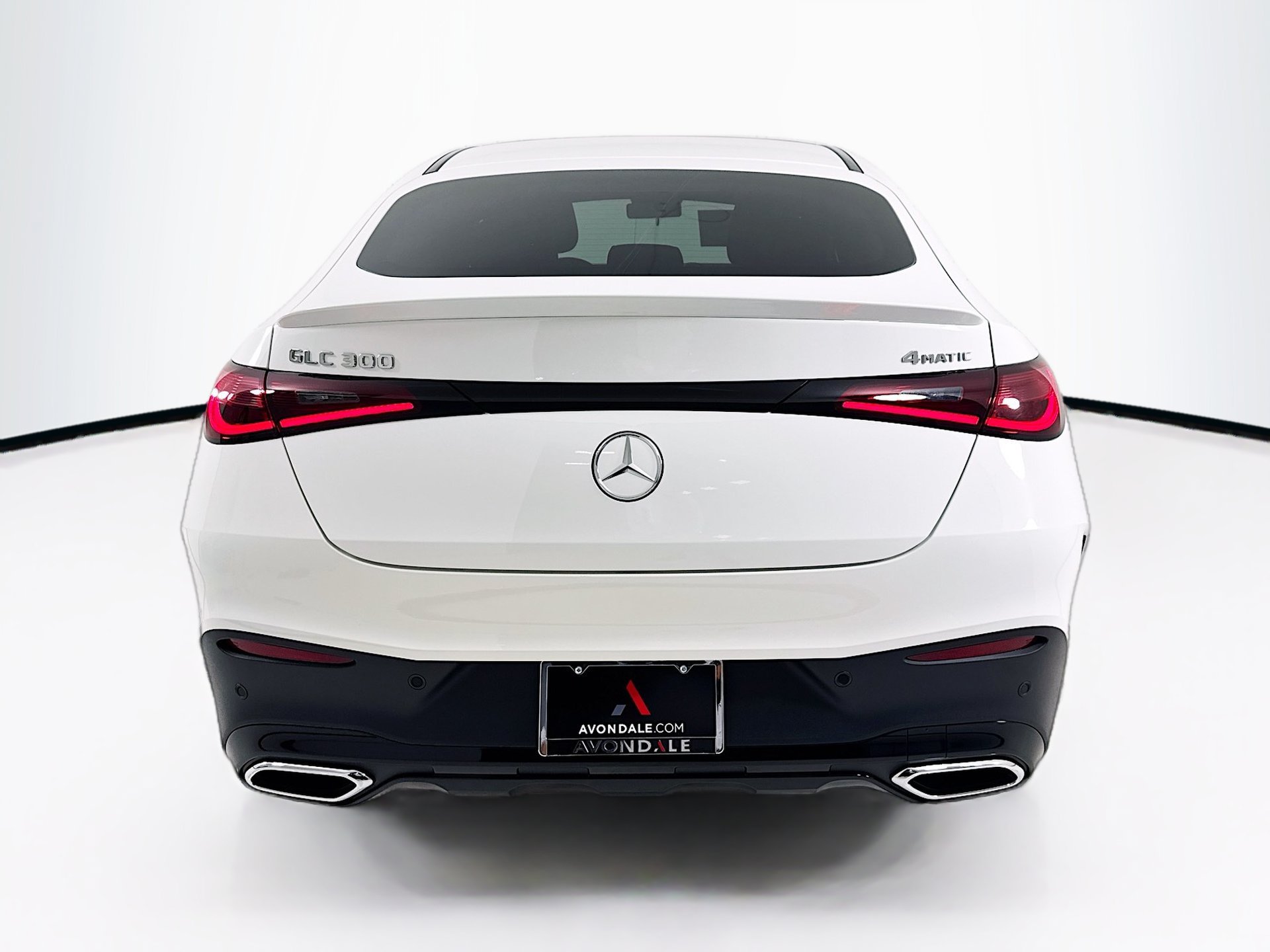 Used 2025 Mercedes-Benz GLC 300 4MATIC image 7