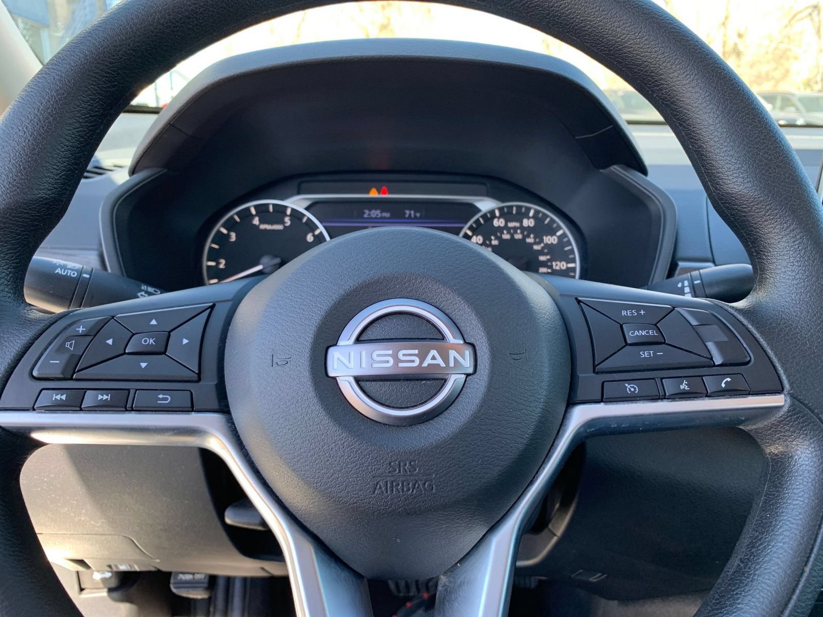 Used 2025 Nissan Altima 2.5 SV FWD image 28