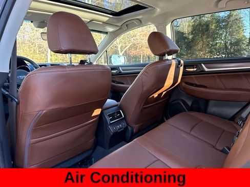 Used 2019 Subaru Outback 2.5i Touring w/ Popular Package #3A image 24