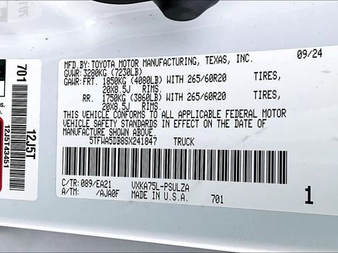 Used 2025 Toyota Tundra Limited w/ TRD Off-Road Package image 36